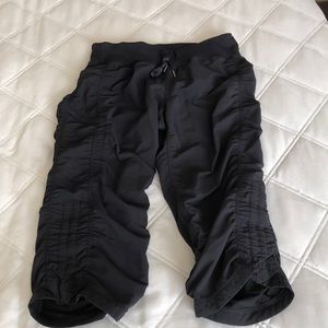 Zella black workout capris